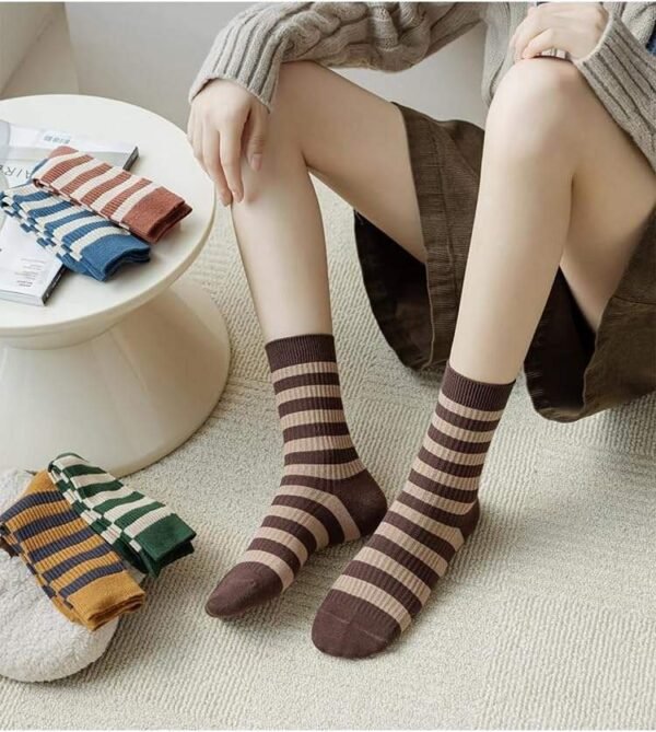 He89d555898a8449e827ddef8c9a466f8J.jpg Autumn Knitted Casual Regular Style Anti-Bacterial Cotton Solid Cute Cycling Crew Socks with Body Logo for Women
