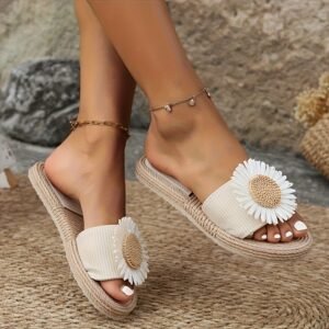 c02b5367-4541-41de-8f05-8a8e2f5c6735.jpg Bohemian Style Women's Summer Sandals Woven Straw Platform Daisy Slippers